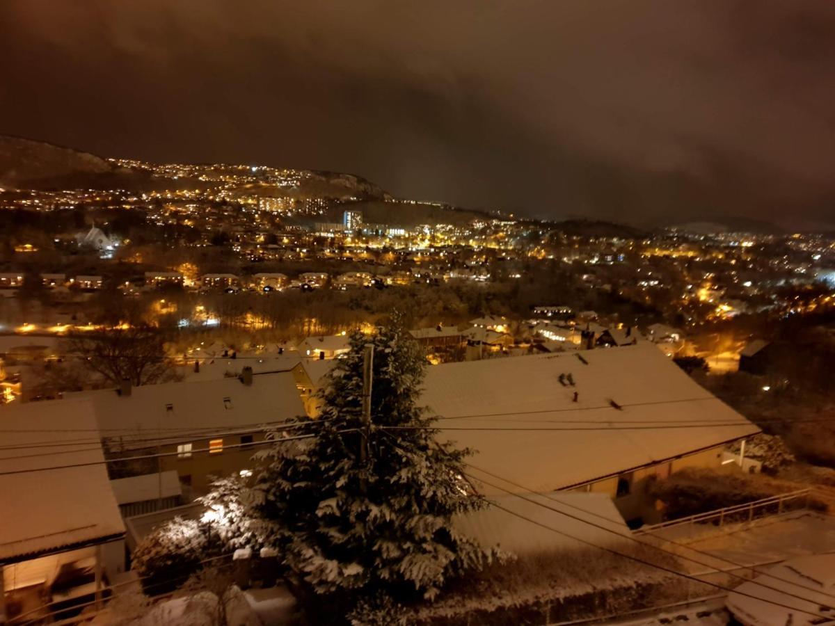 Appartamento Breathtaking Scenery And Cozy Comfort In *