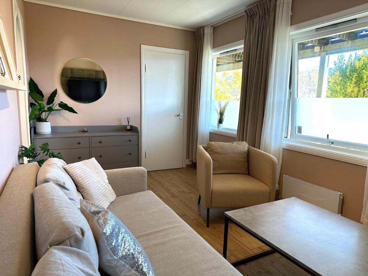 Breathtaking Scenery And Cozy Comfort In Appartamento Bergen